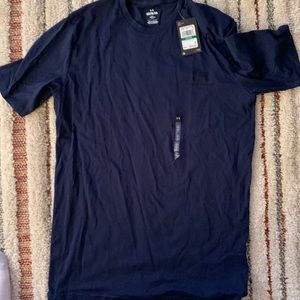 Under Armour tshirt